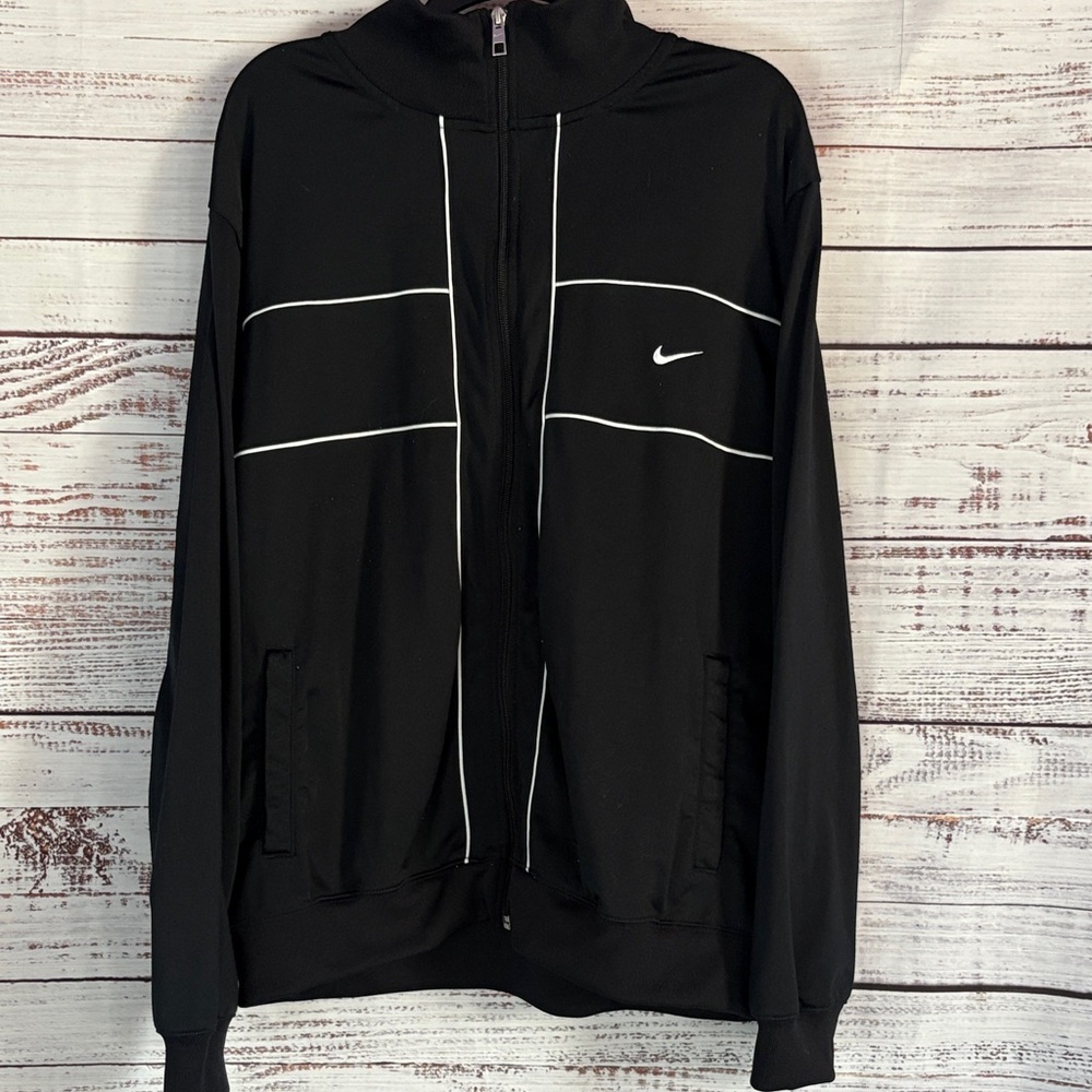 Nike Men’s Black Track Jacket with White Piping
